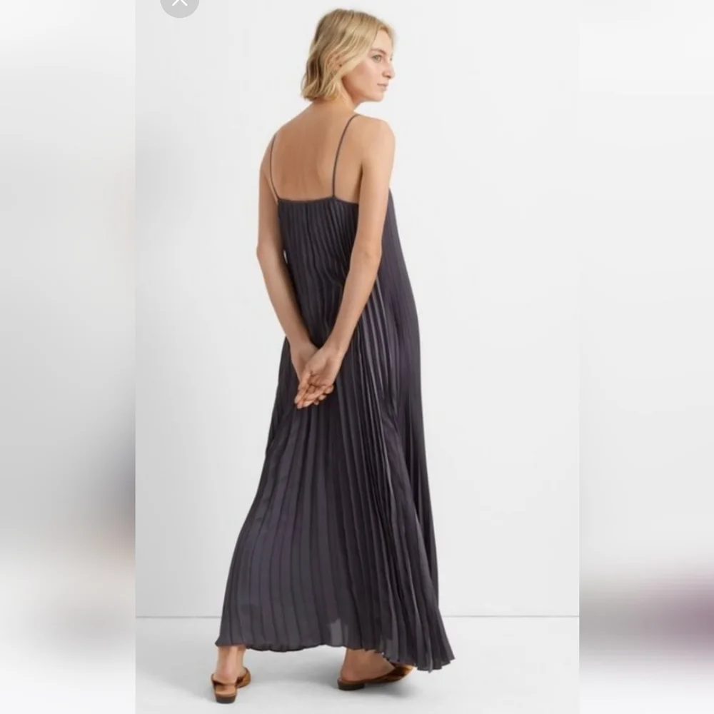 Club Monaco pleated maxi dress - Picture 5 of 6